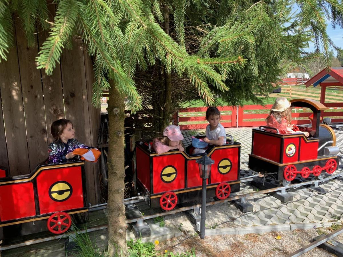 Ferienhaus Spielburg Altotting Luaran gambar