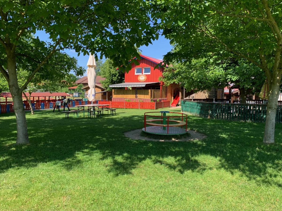 Ferienhaus Spielburg Altotting Luaran gambar
